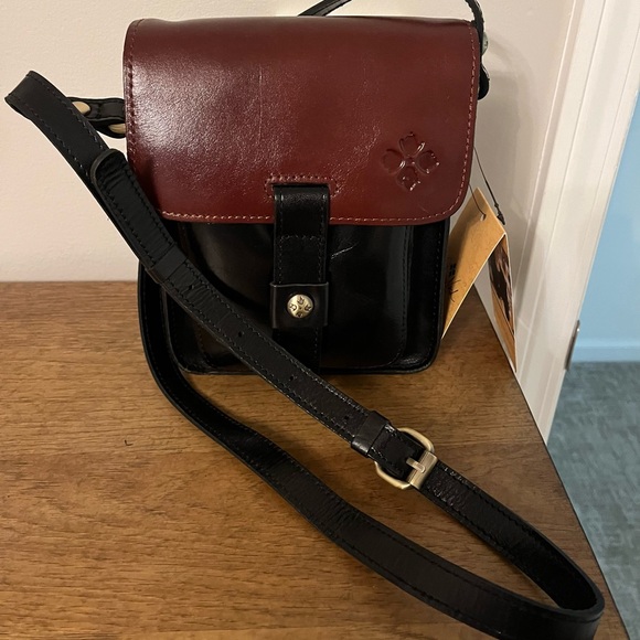 Patricia Nash Handbags - Patricia Nash Two-Tone Burgundy and Black Leather Crossbody